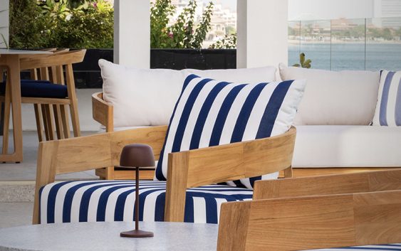 How To Choose The Right Countertop Material For A High-Traffic Bar